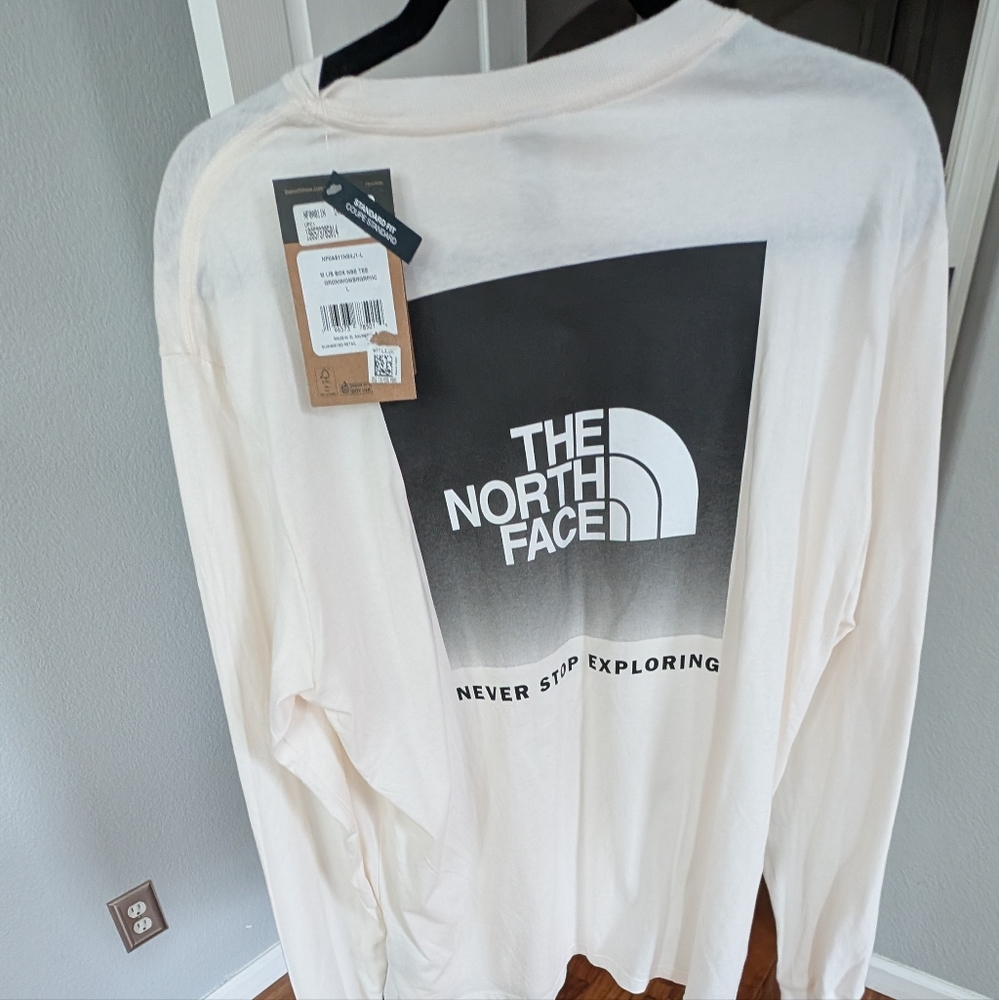 The North Face Circular Design Logo Long Sleeve Shirt Size Large Nwt ❤️
